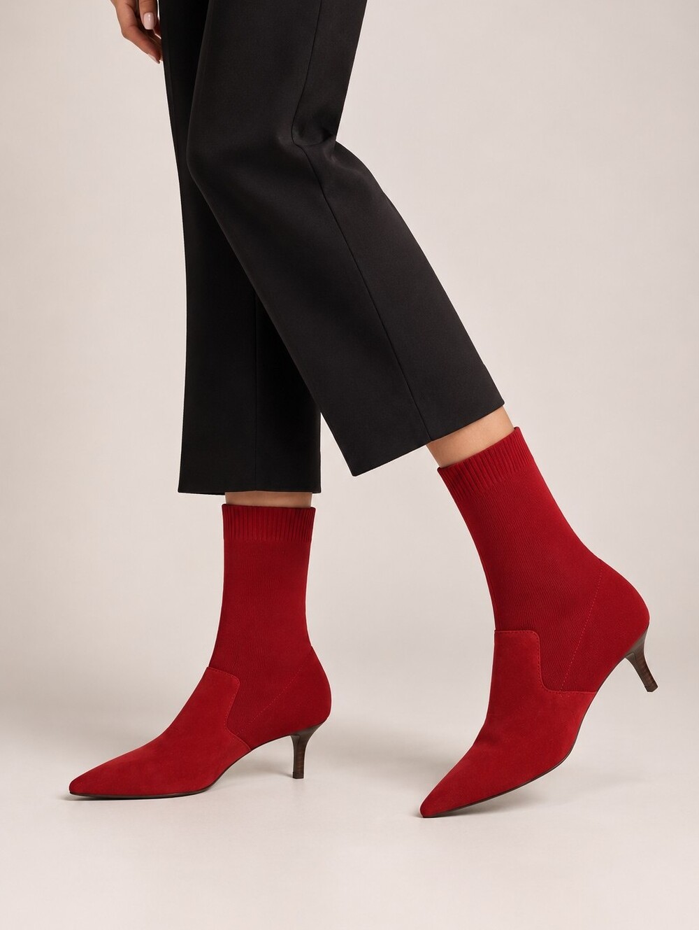 Halston Heritage Red Retro Sock Boots Suede Pointed Toe Kitten Heel Y2K Size 7